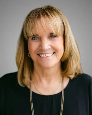 Vicky Hansen, real estate agent in Arcadia