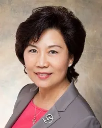 Dorothy Lee, real estate agent in Fontana