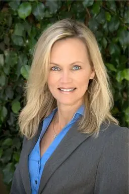 Amy Ellis, real estate agent in Pasadena