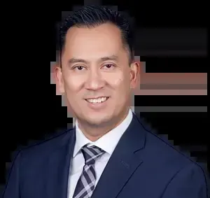 Hank Hoang, real estate agent in Los Angeles