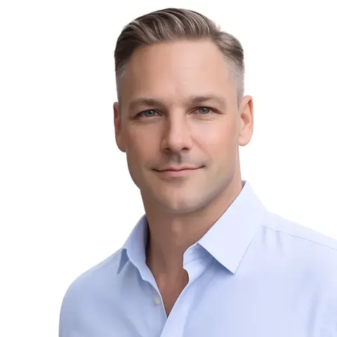 David Smith, real estate agent in Altadena