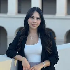Ashley Jiang, real estate agent in Los Angeles