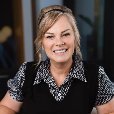 Mimi Kim, real estate agent in Corona