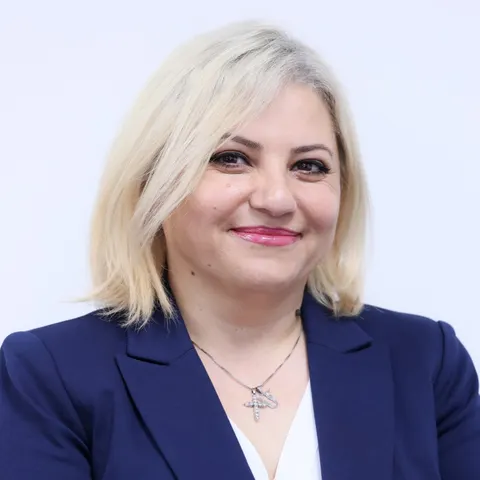 Marina Sermanian, real estate agent in Granada Hills