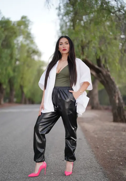 Naira Ambar, real estate agent in Burbank