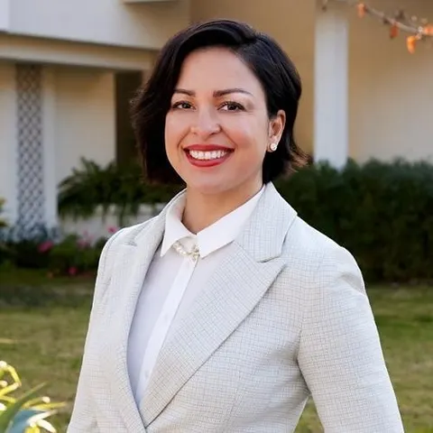 Abigail Esquibel, real estate agent in Los Angeles