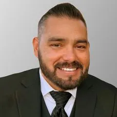 Alonso Magallanes, real estate agent in Los Angeles