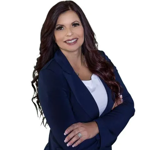 Patricia Rocha, real estate agent in Hesperia