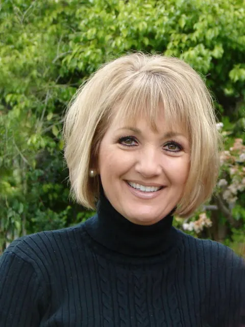 Collette Albanese, real estate agent in Claremont