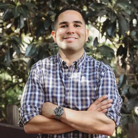 Javier Hernandez, real estate agent in Hesperia