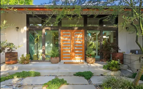 Geoffrey Hamill, real estate agent in Claremont