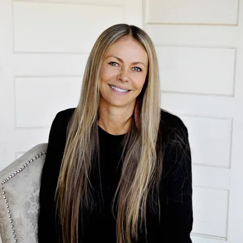 Laura Andrews, real estate agent in Chico