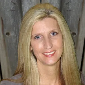 Cindy Cosby, real estate agent in Oroville