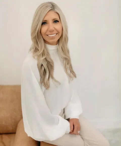 Tara Ellis, real estate agent in Red Bluff