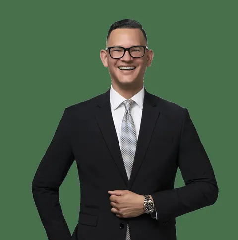 Claudio Ingleton, real estate agent in Corona