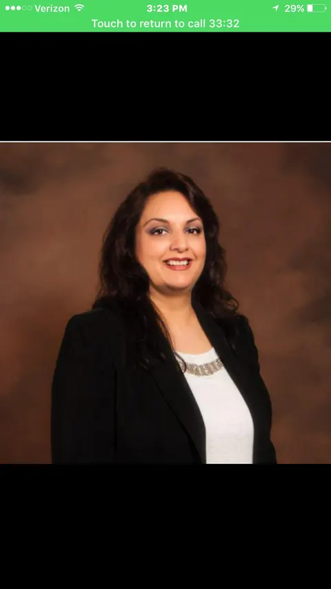 Humaira Rashid, real estate agent in Los Angeles