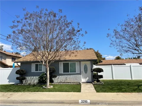 Maowen Jiang, real estate agent in La Verne