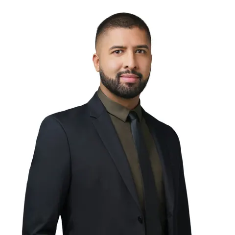 Mario Sotelo, real estate agent in Ontario