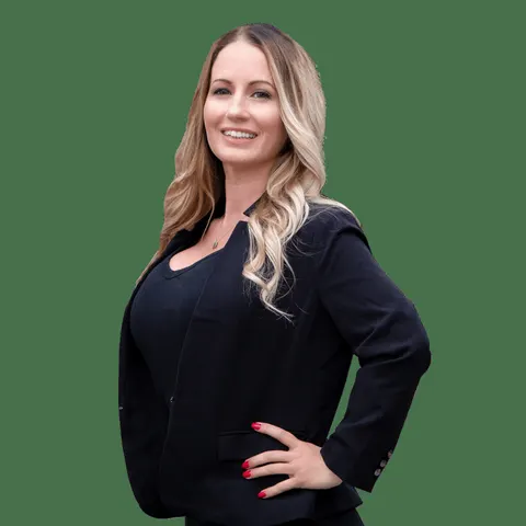 Angela Mcarthur, real estate agent in Phelan