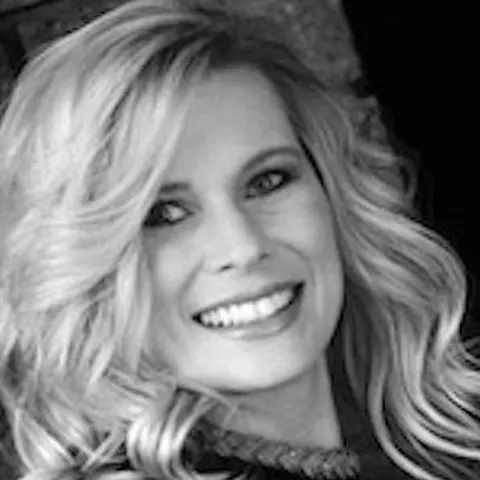 Danielle Salem, real estate agent in Long Beach