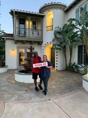 Diana Hua, real estate agent in Pomona