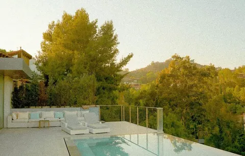 Christine Craven, real estate agent in Los Angeles