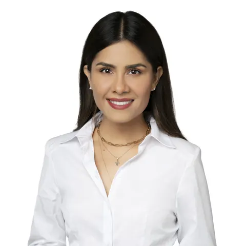 Itsury Lopez, real estate agent in Azusa
