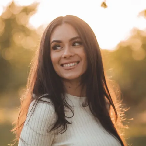 Briana Rizo, real estate agent in Burbank