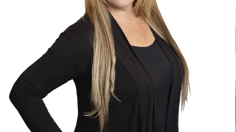 Dawnae Manson, real estate agent in Apple Valley