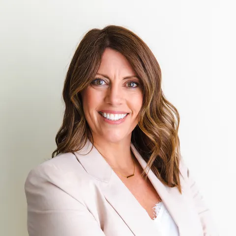 Alicia Cole, real estate agent in Glendora