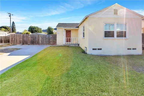 Gennissa Lopez, real estate agent in Pomona