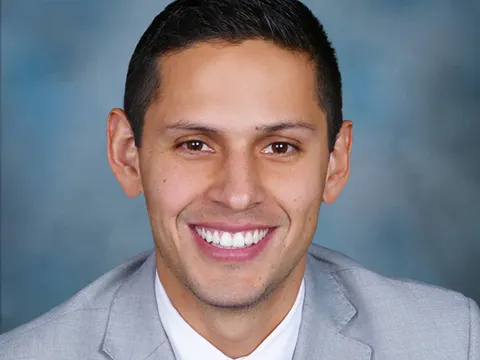 Andres Diaz, real estate agent in Los Angeles