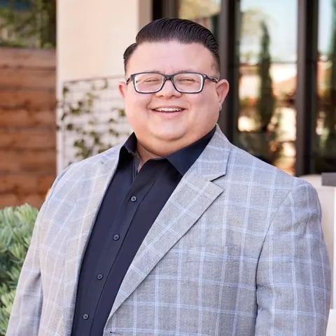 Ramiro Solano, real estate agent in Victorville