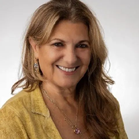 Lora Rosenfeld Steindler, real estate agent in Mission Viejo