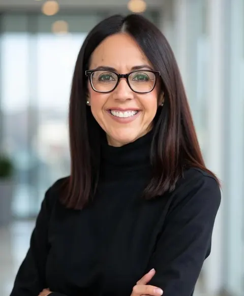 Leticia Anaya, real estate agent in Fullerton