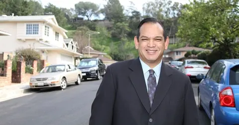 Gabriel Browne, real estate agent in Apple Valley