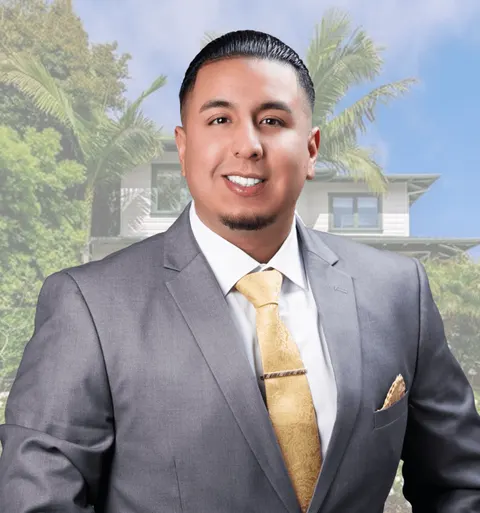 Luis Cervantes, real estate agent in Los Angeles