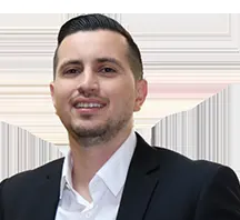 Bryan Cruz, real estate agent in Los Angeles