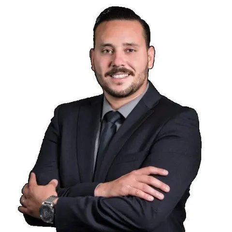 Carlos Flores, real estate agent in Los Angeles