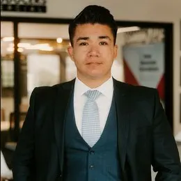 Joey Gonzalez, real estate agent in Los Angeles