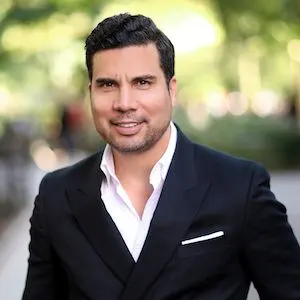 Edwin Jimenez, real estate agent in Bakersfield