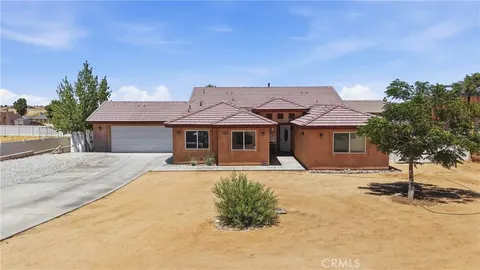 Cristo Loza Oliva, real estate agent in Victorville