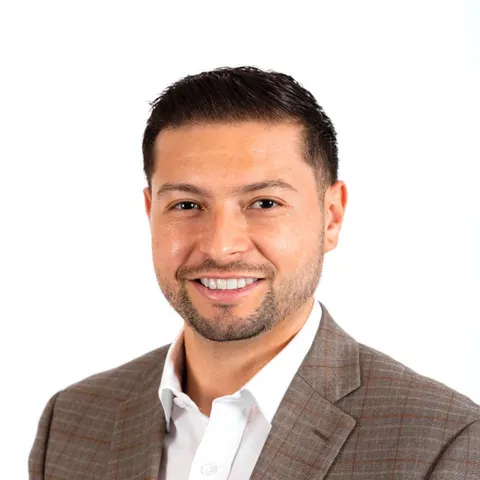 Jerry Macias, real estate agent in Winnetka