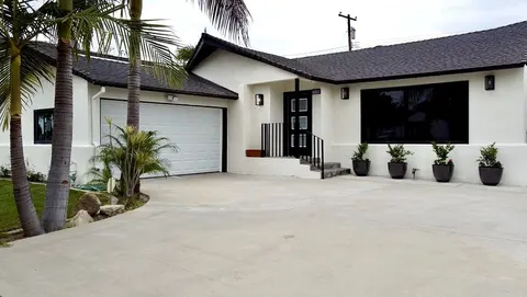 Ernesto Medina, real estate agent in Downey