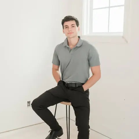 Gabriel Nunes, real estate agent in Carson