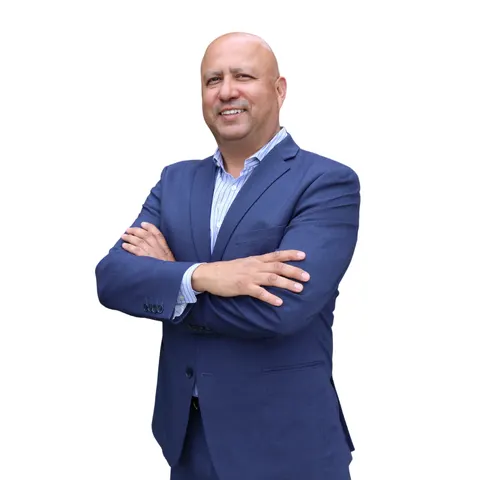 Everardo Ortega-Almanza, real estate agent in Los Angeles