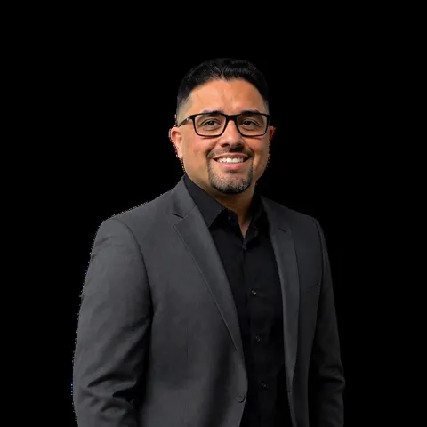 Armando Perez, real estate agent in Los Angeles