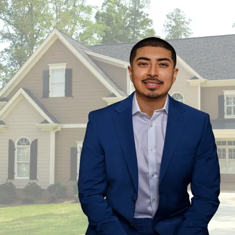 Carlos Quiroz, real estate agent in Moreno Valley