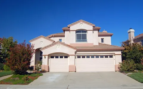 Mark Anthony Ramos, real estate agent in Los Angeles