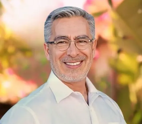 Oscar Sanchez, real estate agent in Fontana